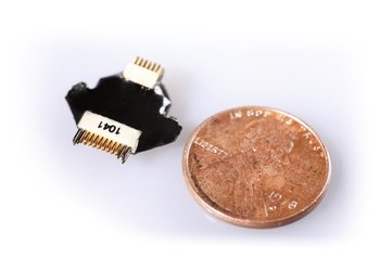 Miniature and lightweight digital headstage for 16 microelectrodes or macroelectrodes. world's smallest headstage. multiplexed output. 
